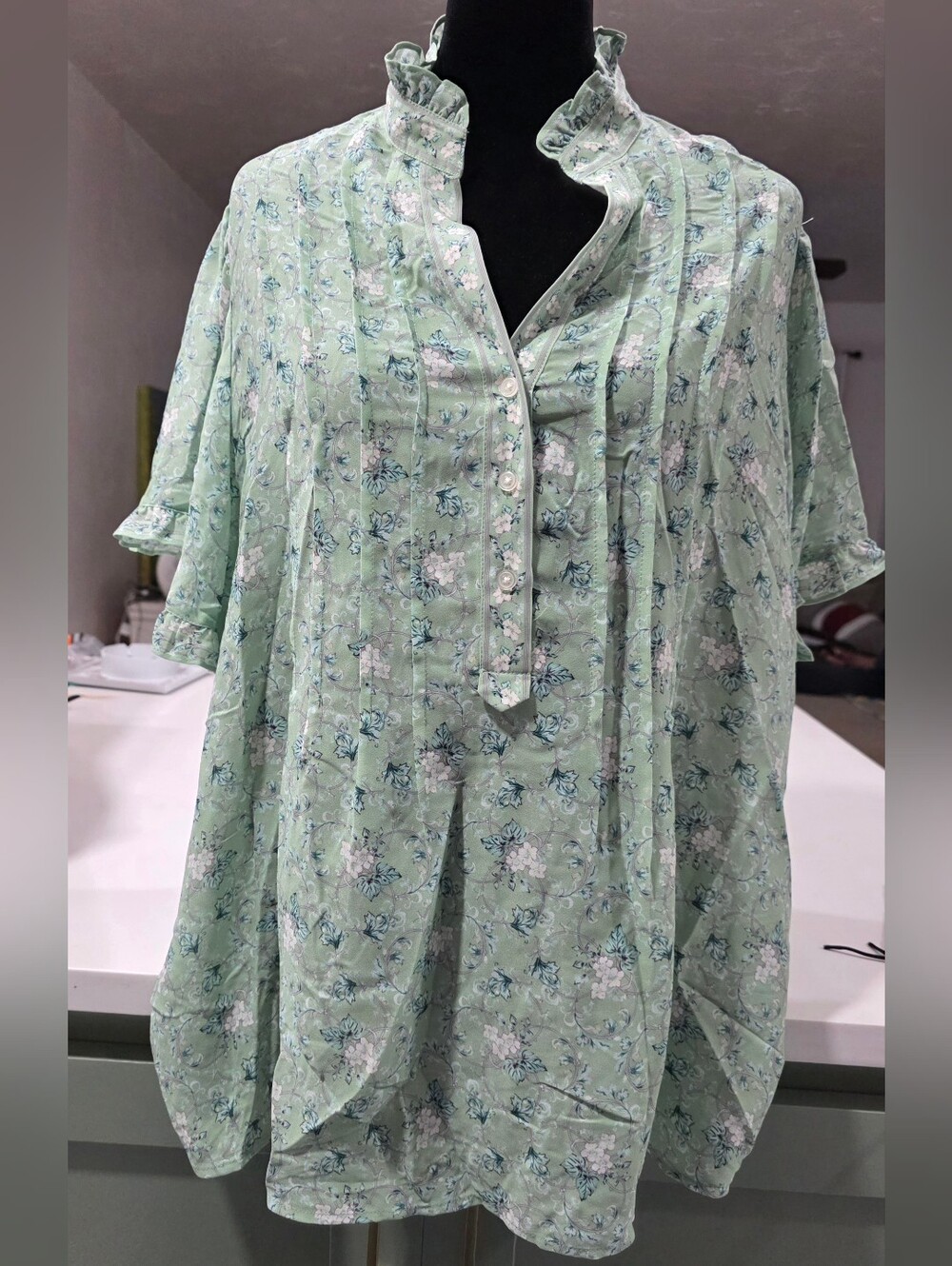 Max Studio Light Mint Floral Sz 1X. NWOT